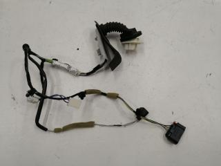 Проводка двери задняя левая Mazda Axela 2003-2009