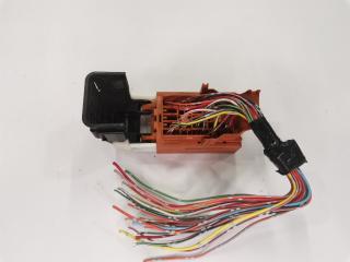 Разъем салонного блока предохранителя Mazda Axela 2003-2012