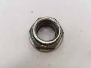 Гайка привода Mazda Familia