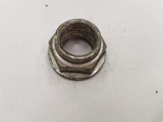 Гайка привода Mazda Familia