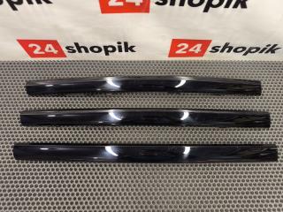 Запчасть молдинг бампера Li L9