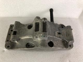 Запчасть кронштейн генератора BMW 5 2018