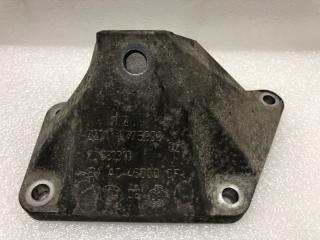 Запчасть кронштейн двигателя левый BMW GT 2010-2016