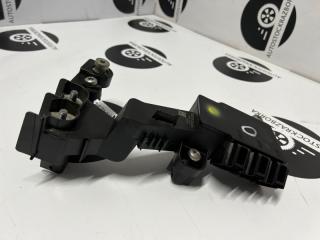 В+ Распределительный вывод плюса аккумулятора BMW x7 2020