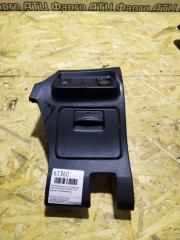 Пластиковые детали салона переднее правое Toyota Corolla Fielder