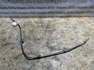 Трос ручника задний правый Nissan Bluebird контрактная Трос ручника задний правый Nissan Bluebird