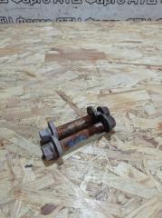 Болт регулировочный задний Mazda Familia