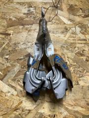 Петля капота Mazda Premacy контрактная Петля капота Mazda Premacy