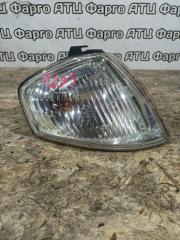 Габарит передний правый Mazda Familia