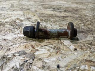 Болт регулировочный задний Honda Avancier 2002