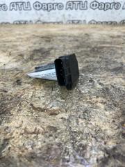 Датчик расхода воздуха Toyota Sienta