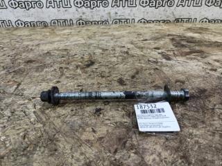 Болт балки подвески задний Mazda Familia S-wagon