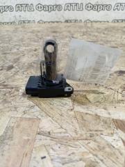 Датчик расхода воздуха Toyota Ractis