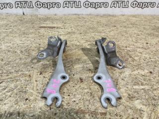 Петля капота Mazda Premacy 1999 контрактная Петля капота Mazda Premacy 1999