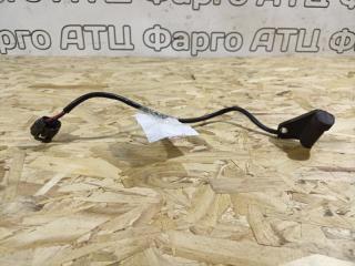 Датчик положения коленвала Mazda Familia S-wagon 2001