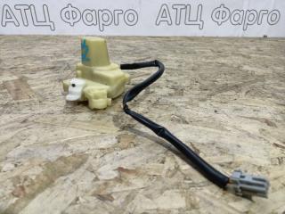 Электропривод замка двери задний правый Honda Saber 1996