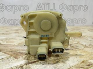 Запчасть электропривод замка двери передний правый Honda Inspire