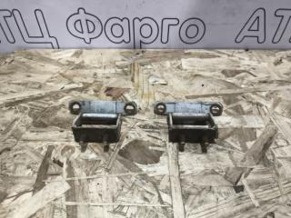 Петля крышки багажника Nissan Liberty контрактная Петля крышки багажника Nissan Liberty
