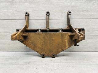 Запчасть кронштейн Mitsubishi Pajero 4 2006-2011