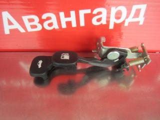 Рычаг открывания багажника бензобака Hyundai Accent 2006