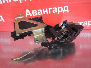 Замок двери передний правый Hyundai Accent 2006