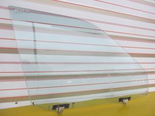 Стекло двери переднее правое Toyota Corolla 1990