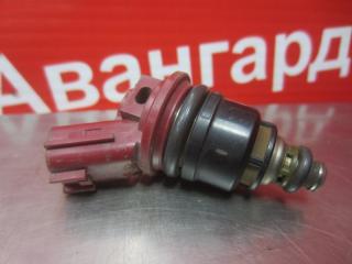 Форсунка топливная Nissan Primera 1998