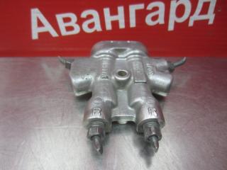 Регулятор тормозных сил Nissan Primera 1998