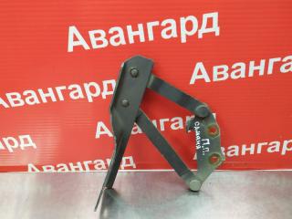 Кронштейн капота передний Samand 2005 XU7JPL3 Кронштейн капота передний Samand 2005 XU7JPL3