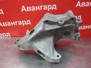 Кронштейн компрессора кондиционера Opel Omega 2000 Б/У Кронштейн компрессора кондиционера Opel Omega 2000