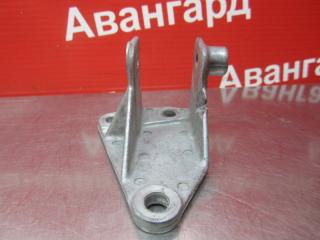 Кронштейн двигателя Opel Vectra