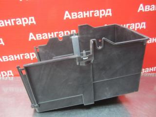 Площадка под АКБ Ford Focus 2012