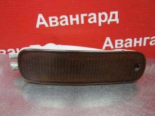 Поворотник правый Nissan Bluebird 2000