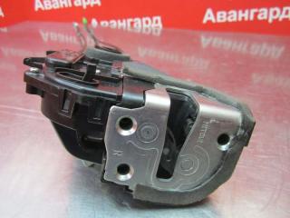 Замок двери задний правый Toyota Yaris 2008 Б/У Замок двери задний правый Toyota Yaris 2008