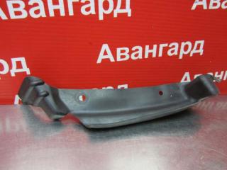 Брызговик задний левый Nissan Bluebird 2001