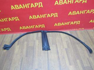 Запчасть уплотнитель правый Subaru Impreza 2003