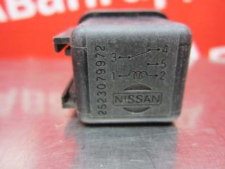 Фото запчасти реле Nissan Maxima 1998 Б/У запчасть Запчасть реле Nissan Maxima 1998