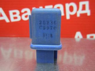 Запчасть реле Nissan Cefiro 1990