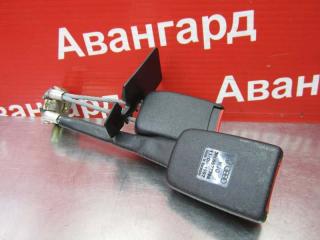 Замок ремня безопасности задний Volkswagen Passat 1997