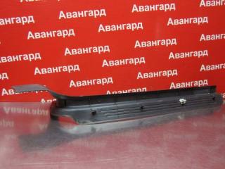 Накладка порога передняя правая Subaru Legacy BG5 Накладка порога передняя правая Subaru Legacy BG5