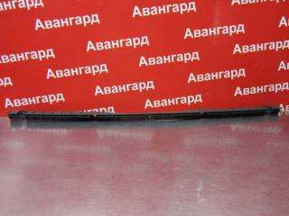 Кронштейн бампера задний Volkswagen Passat 1997