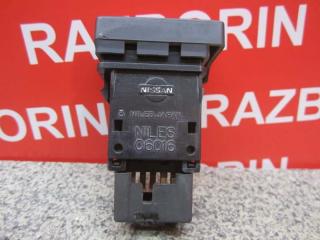 Кнопка аварийная I30 1996 A32 Кнопка аварийная I30 1996 A32
