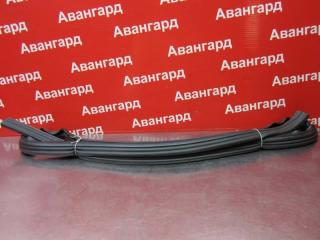 Уплотнитель двери задний Ford Mondeo 1997 Б/У Уплотнитель двери задний Ford Mondeo 1997