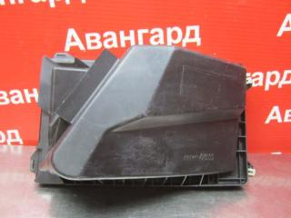 Крышка воздушного фильтра Nissan Sunny 2000 Б/У Крышка воздушного фильтра Nissan Sunny 2000