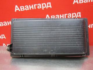 Крышка воздушного фильтра Nissan Sunny 1997 Б/У Крышка воздушного фильтра Nissan Sunny 1997