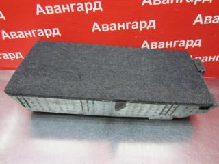 Пол багажника правый Nissan Cube 2000