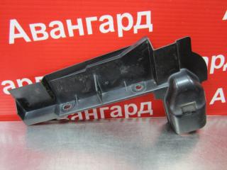 Дефлектор радиатора Mazda Demio 2001