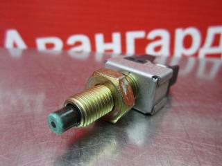 Концевик педали тормоза Mazda Demio 2001