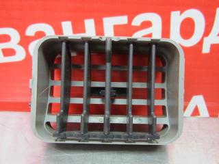 Дефлектор Demio 2001 DW