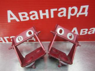 Кронштейн крышки багажника Ford Focus 2012 Б/У Кронштейн крышки багажника Ford Focus 2012